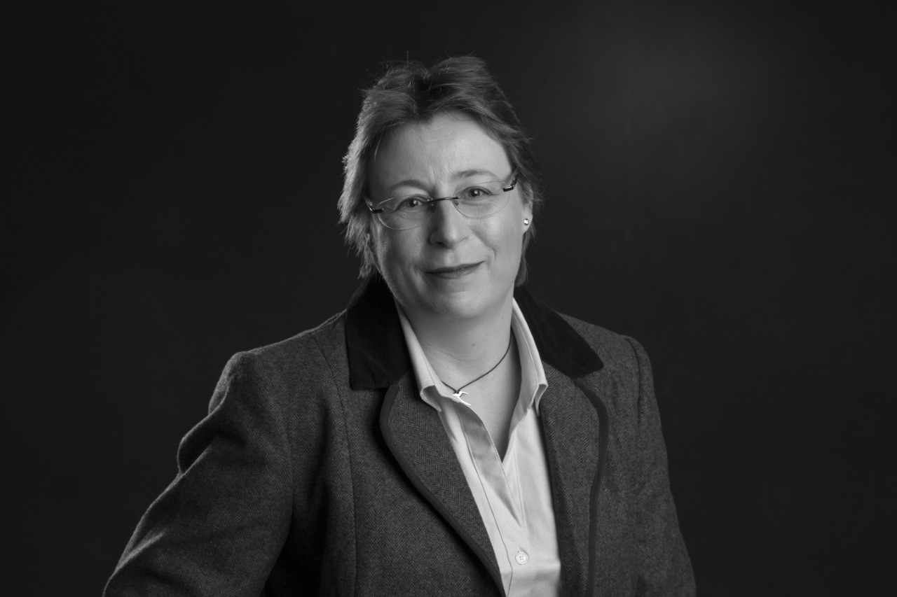 Sue Peacock Hypnotic 2026